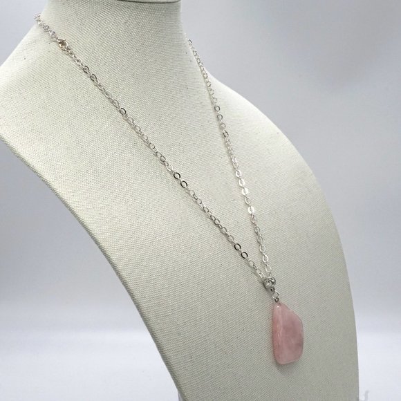 Silver link chain with Rose Quarts stone. - Picture 3 of 4